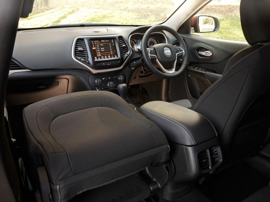  Jeep Cherokee Longitude 2014 года  (AU) (фото 4 из 12)